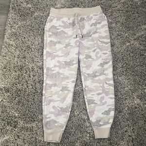 Old Navy Camo Sweatpants